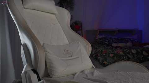 emma_land free recording from 2024-10-30 07:59:00