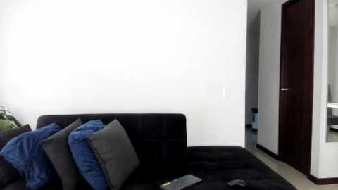 angelturned01 free recording from 2025-12-05 00:03:00