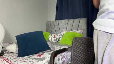 dcollins_ free recording from 2025-12-05 00:17:00