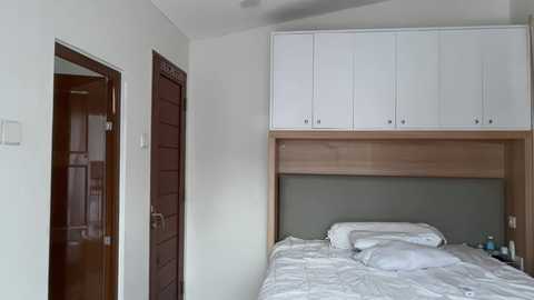 livslifee free recording from 2025-12-05 00:12:00