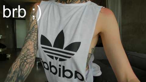 uwu_eva free recording from 2025-12-05 00:01:00