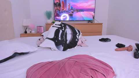 _lyna free recording from 2025-12-05 00:03:00