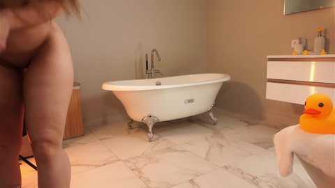 _meganmeow_ free recording from 2025-12-05 00:17:00