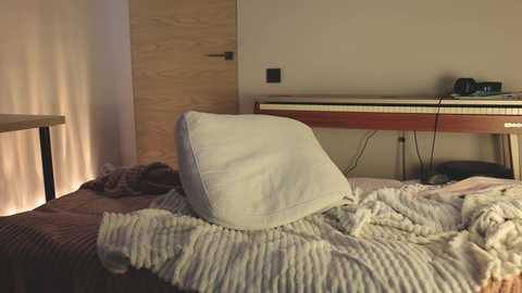 crazyhotrussian free recording from 2025-12-05 00:12:00