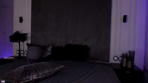 miladenver free recording from 2025-12-05 00:04:00