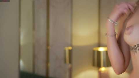 bright_diamonds_054 free recording from 2025-12-08 00:13:00