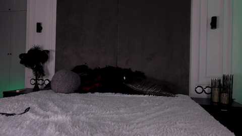 miladenver free recording from 2025-12-08 00:06:00