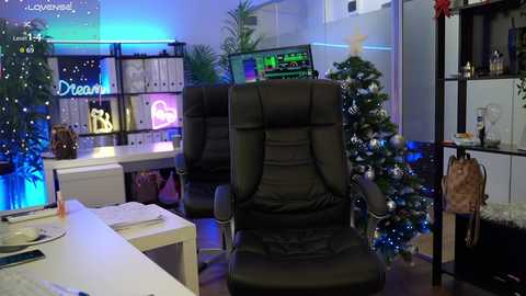 babesgowild free recording from 2025-12-08 00:06:00