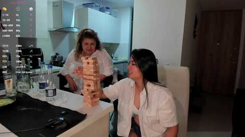 laurasophya free recording from 2025-12-08 00:13:00