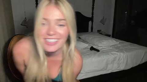 littlemaryjane19 free recording from 2025-12-12 02:06:00