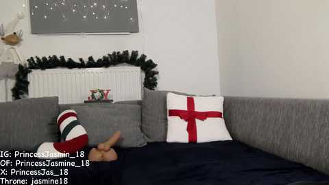 princessjasmine_18 free recording from 2025-12-15 16:52:00