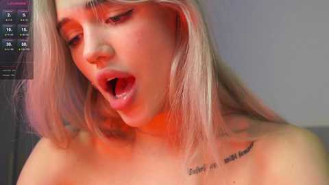 milabunny_ free recording from 2025-12-17 00:03:00