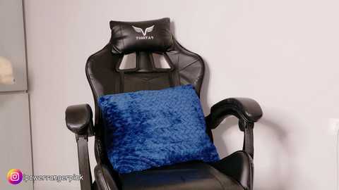 power_ranger_pink free recording from 2025-12-18 06:46:00