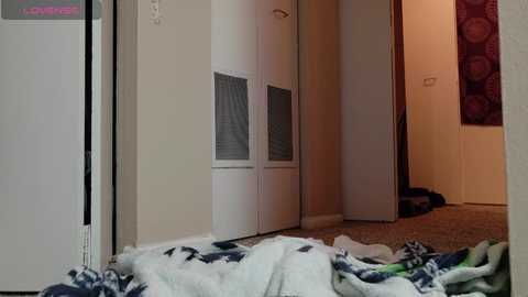 luckyducky02 free recording from 2025-12-19 00:07:00