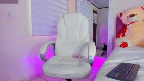 issabellarodriguez free recording from 2025-12-20 00:39:00