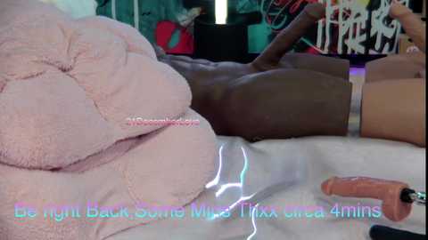 vanessa_love free recording from 2025-12-21 00:27:00