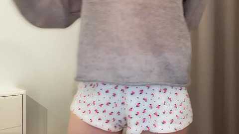 shy_schoolgirl_ free recording from 2025-12-21 01:32:00