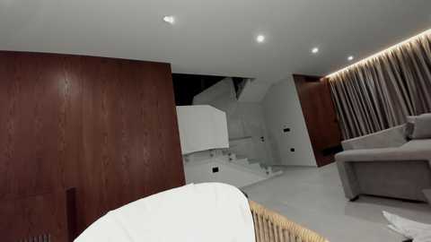 ehotlovea free recording from 2025-12-23 00:31:00