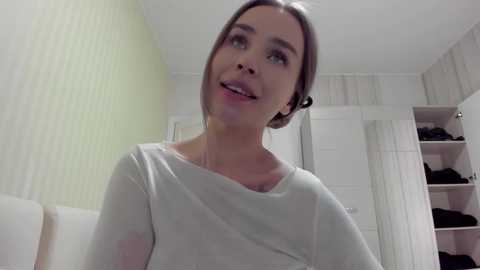 aminaswan_ free recording from 2025-12-24 00:23:00