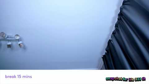 vivian_qwerty free recording from 2025-12-25 00:16:00