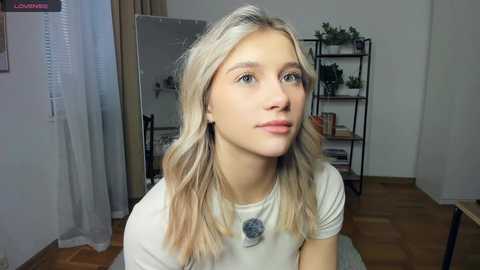 glossybabe_ free recording from 2025-12-28 00:09:00