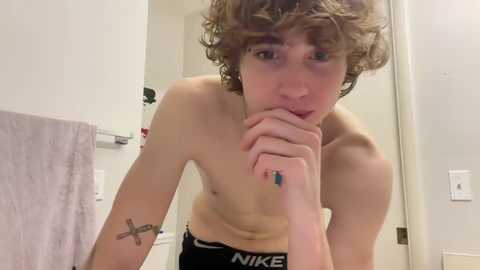 m_mcceary4 free recording from 2025-12-28 00:09:00