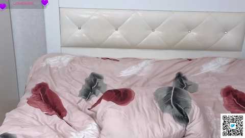 ella_desire free recording from 2025-12-30 04:38:00