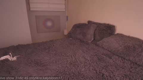 katybloom_ free recording from 2025-12-31 00:02:00