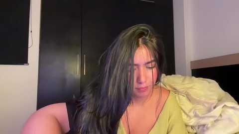 latinella free recording from 2026-01-05 00:17:00