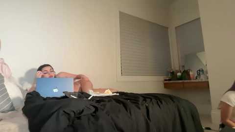 clairewalkerrr free recording from 2026-01-05 00:08:00