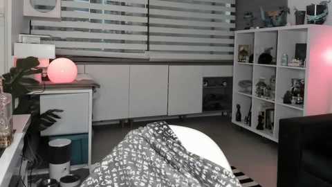 lonelly_lolly98 free recording from 2026-01-08 00:13:00