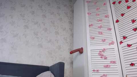 sofia_here free recording from 2026-01-13 00:31:00