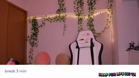 vivian_qwerty free recording from 2026-01-21 00:14:00