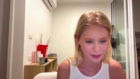 laraineprada free recording from 2026-01-23 00:38:00