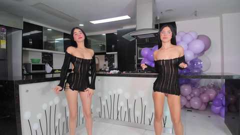 loving_ladies free recording from 2026-02-04 00:21:00