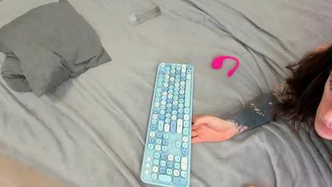 raveneusbiter free recording from 2026-02-16 00:07:00