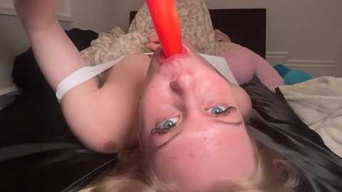 lunarose17 free recording from 2026-02-17 00:20:00